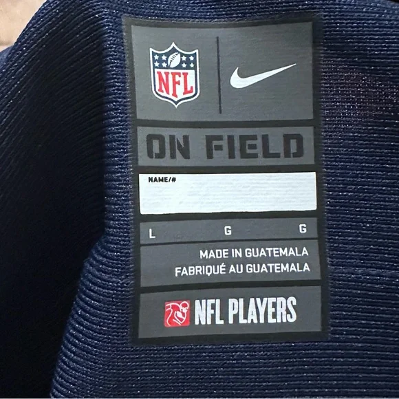 Nike Women's Navy and Green Jersey - Picture 3 of 4